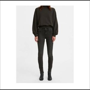 Levi’s - 720 High Rise Super Skinny Jeans